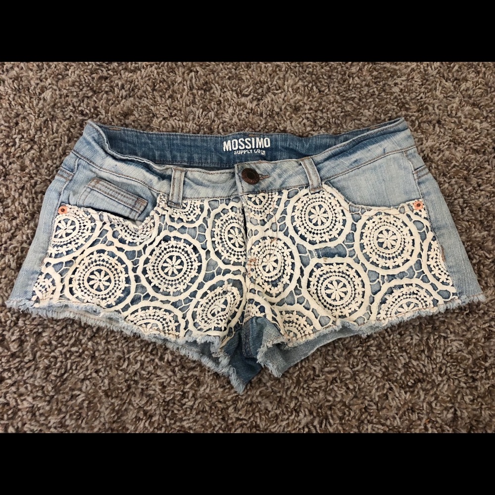 Missimo Jean shorts size. 3